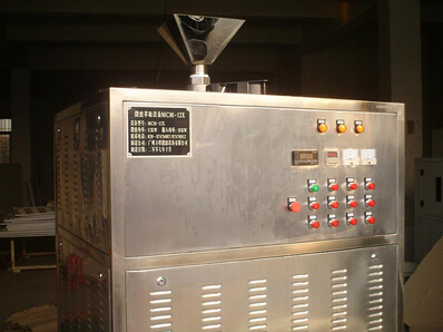 微波反應(yīng)（萃?。┰O(shè)備